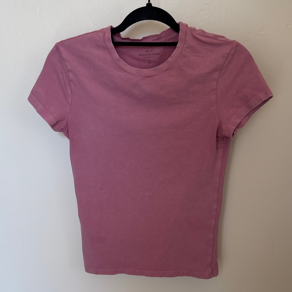 Abercrombie & Fitch Women's Mauve Short Sleeve Tee